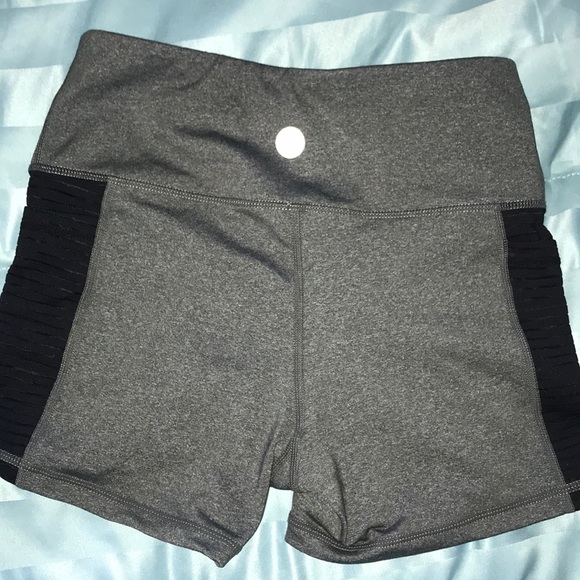 AxA workout shorts - Picture 3 of 4